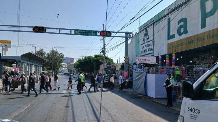 Autoridades municipales realizan operativos viales y recorridos preventivos para mantener el orden durante el Día de Reyes en León.