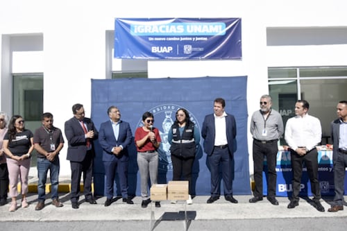 Recibe BUAP 60 toneladas de víveres por parte de la UNAM para damnificados de la Sierra Norte