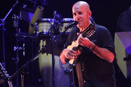 El músico peruano volvió a demostrar su talento arriba del escenario del Pepsi Center WTC, deleitando a sus fanáticos con los temas que han marcado su carrera.