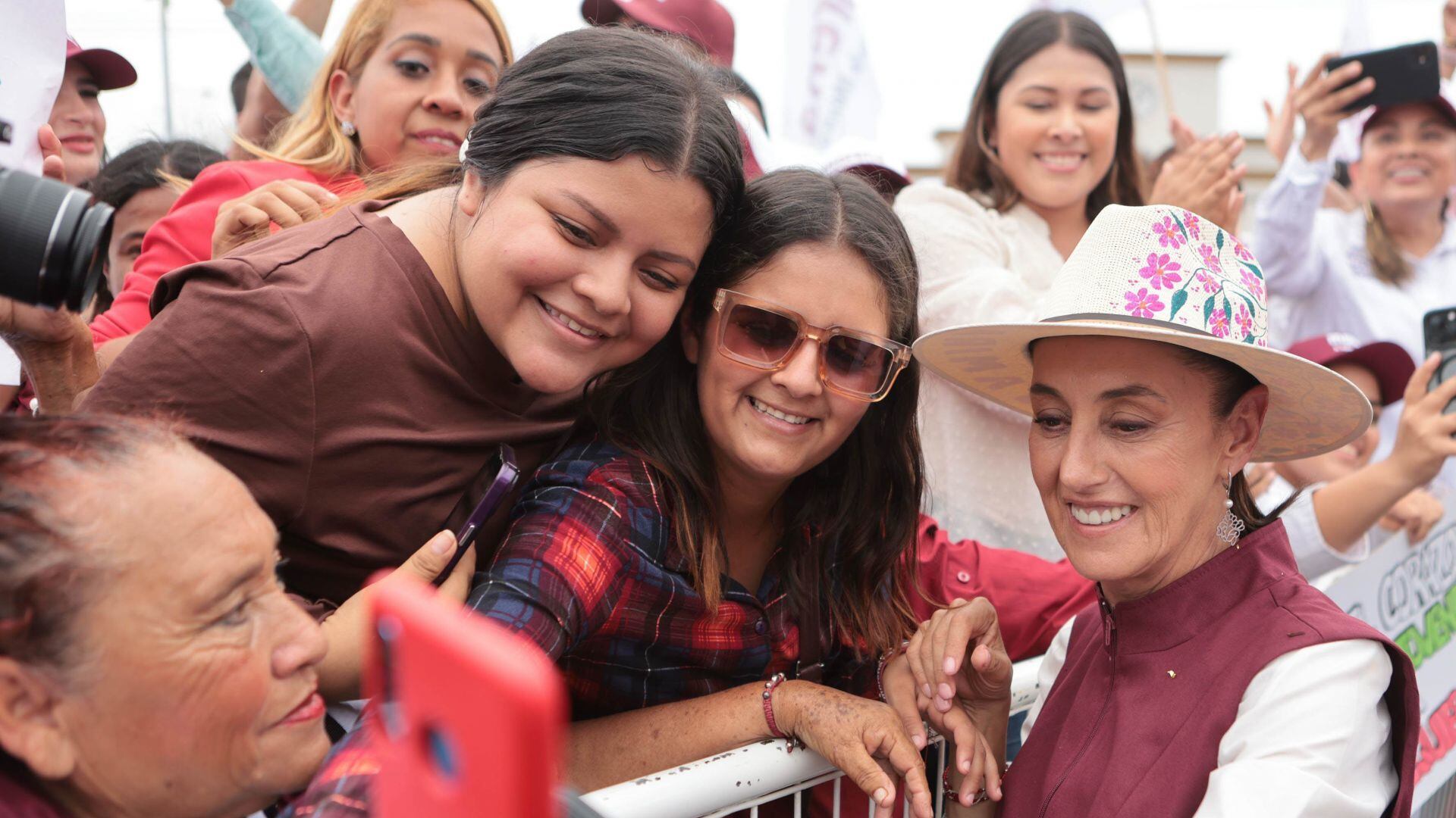 Sheinbaum proyecta recuperación de caminos en la huasteca