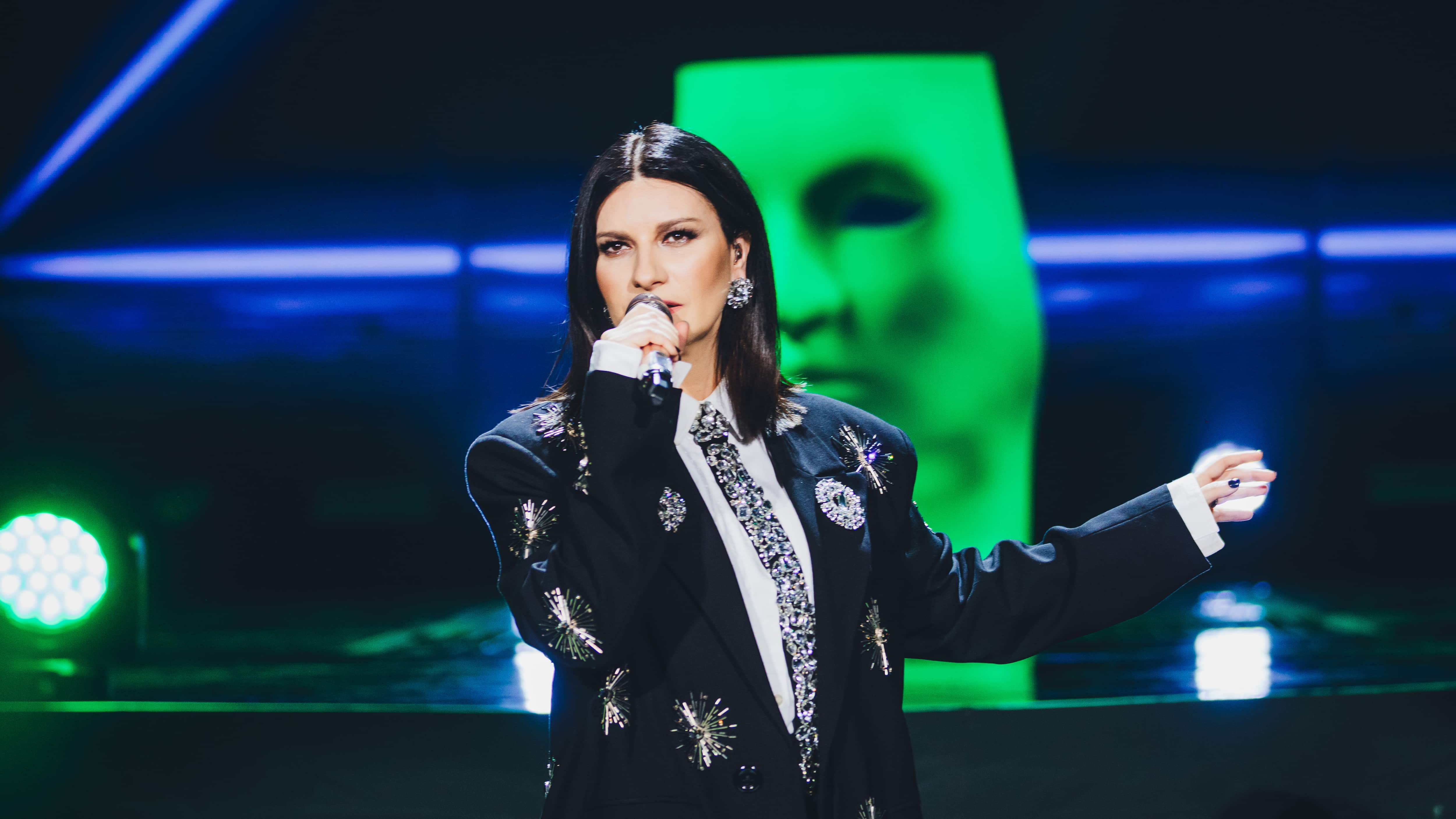 Laura Pausini estrena “El primer paso en la Luna”