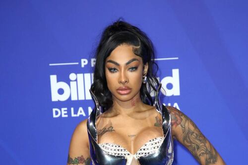 ¡Lluvia de billetes! Yailin “La Más Viral” enciende las redes con un video donde exhibe su dinero