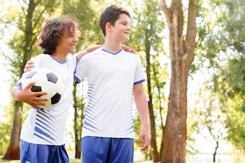 Transforman espacios deportivos para beneficio comunitario