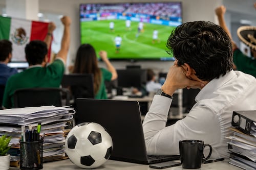 Mundial pone 30 mil mdp en juego por partidos de México