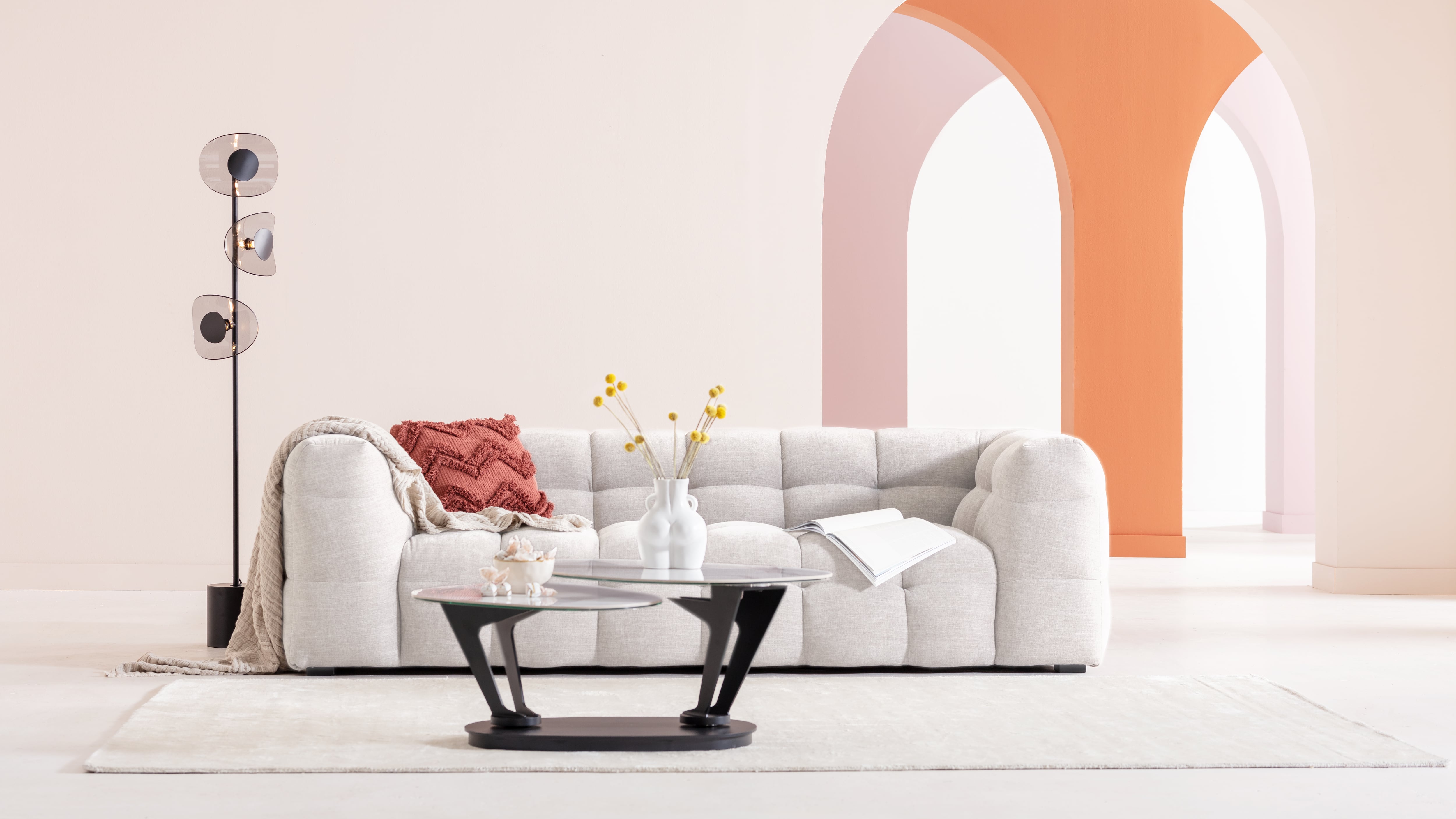 Piedra, color, terciopelo y futurismo son los que marcan el rumbo del interiorismo contemporáneo y que ya puedes incorporar a tu espacio