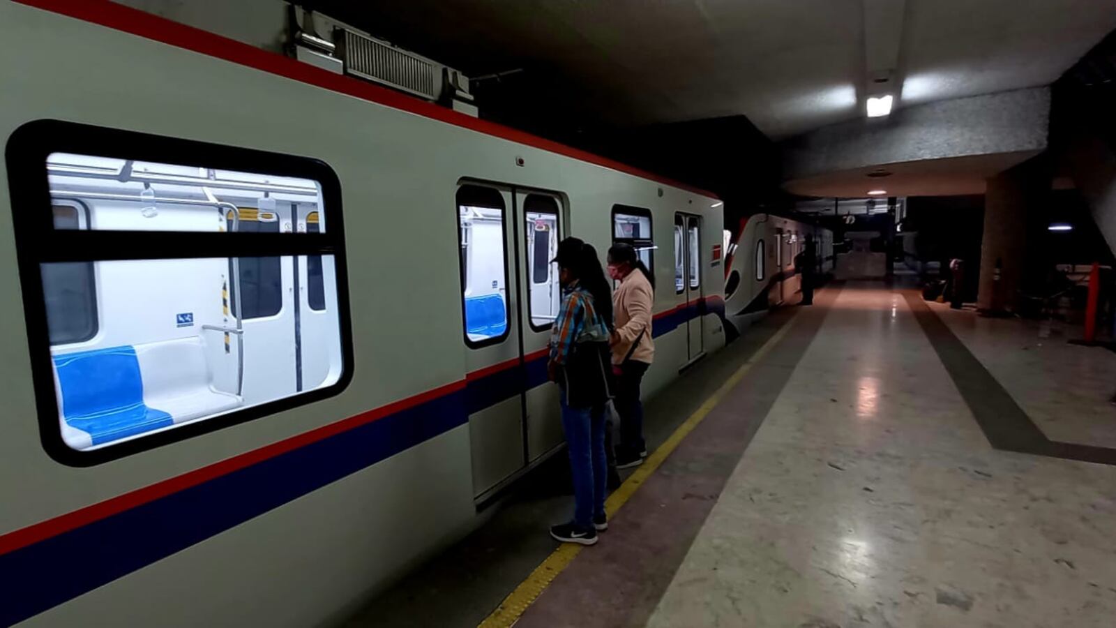 El sistema de transporte es cada día más ineficiente y con seis estaciones cerradas que estuvieron a punto de colapsar.