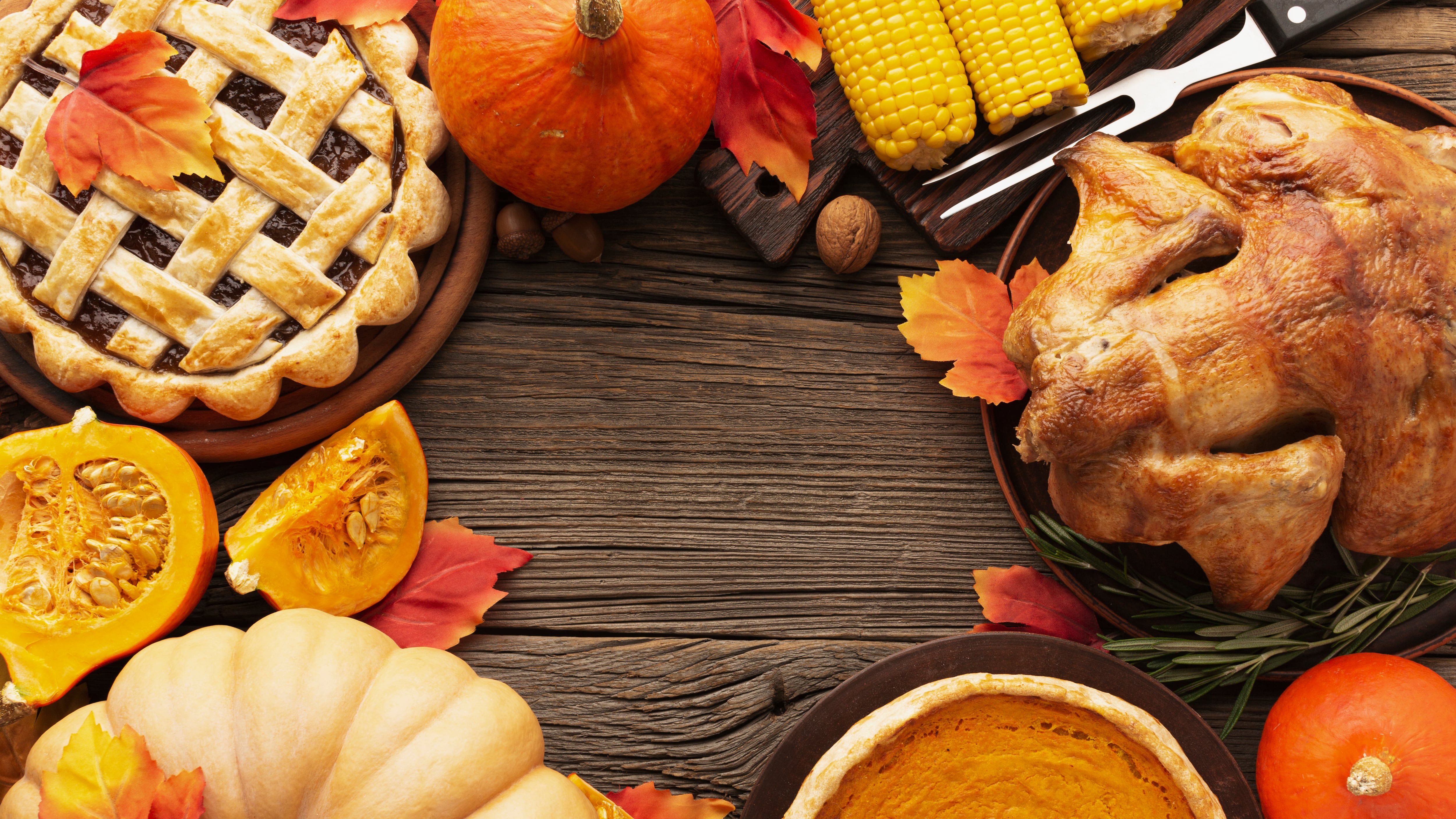 Celebrado principalmente en Estados Unidos y Canadá, Acción de Gracias, o Thanksgiving, tiene sus raíces en los primeros colonos británicos que llegaron a Norteamérica y su difícil adaptación. Foto: Freepik.