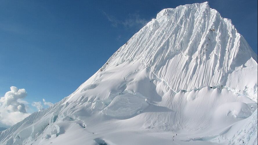 El Alpamayo es una montaña de la cordillera de los Andes (Especial).