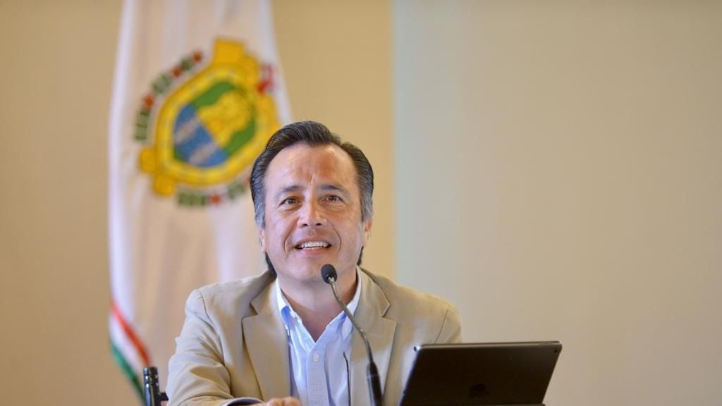 Veracruz analiza agente que intoxicó a alumnos en Álamo Temapache