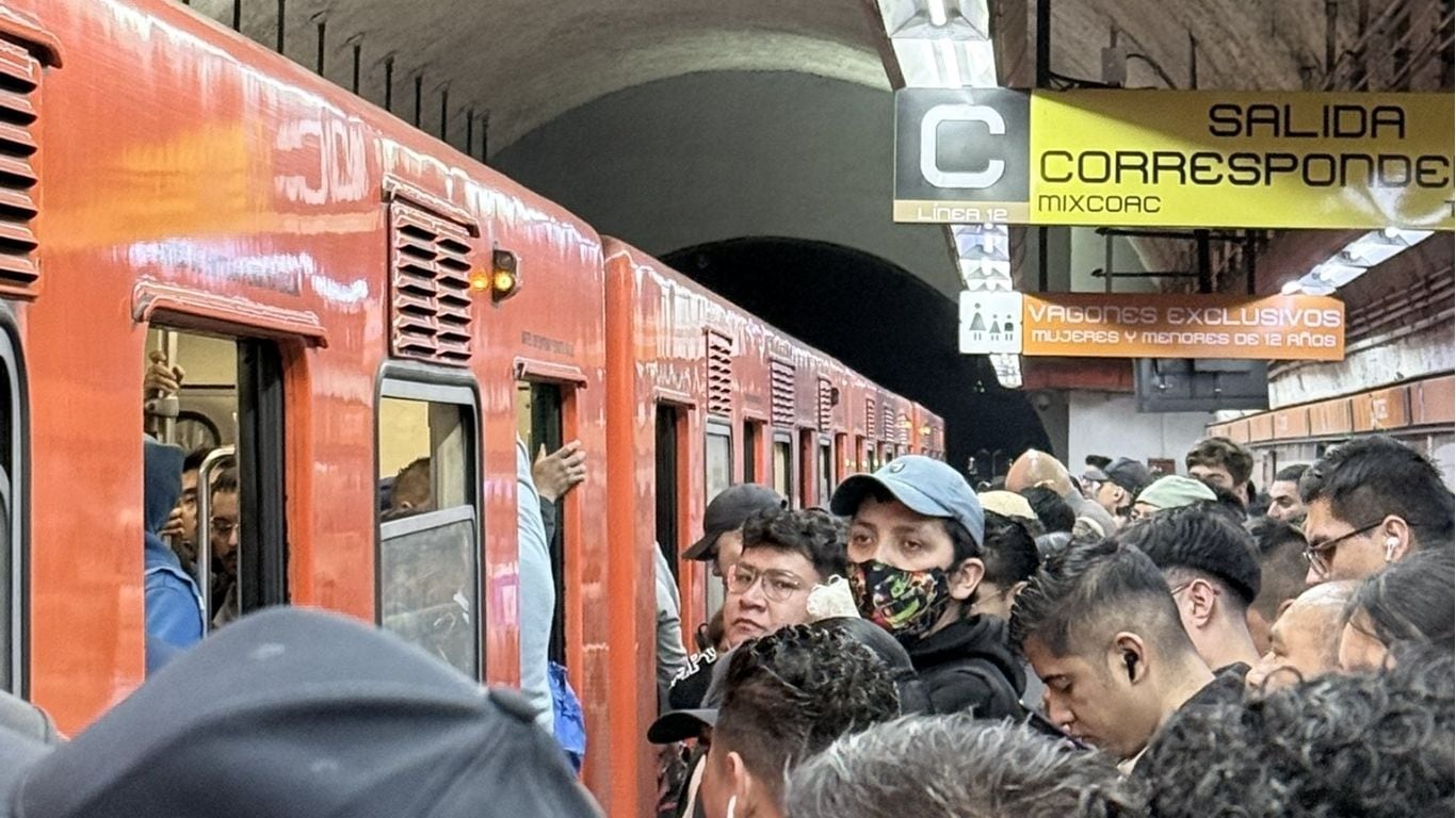Metro de la Ciudad de México con alta demanda