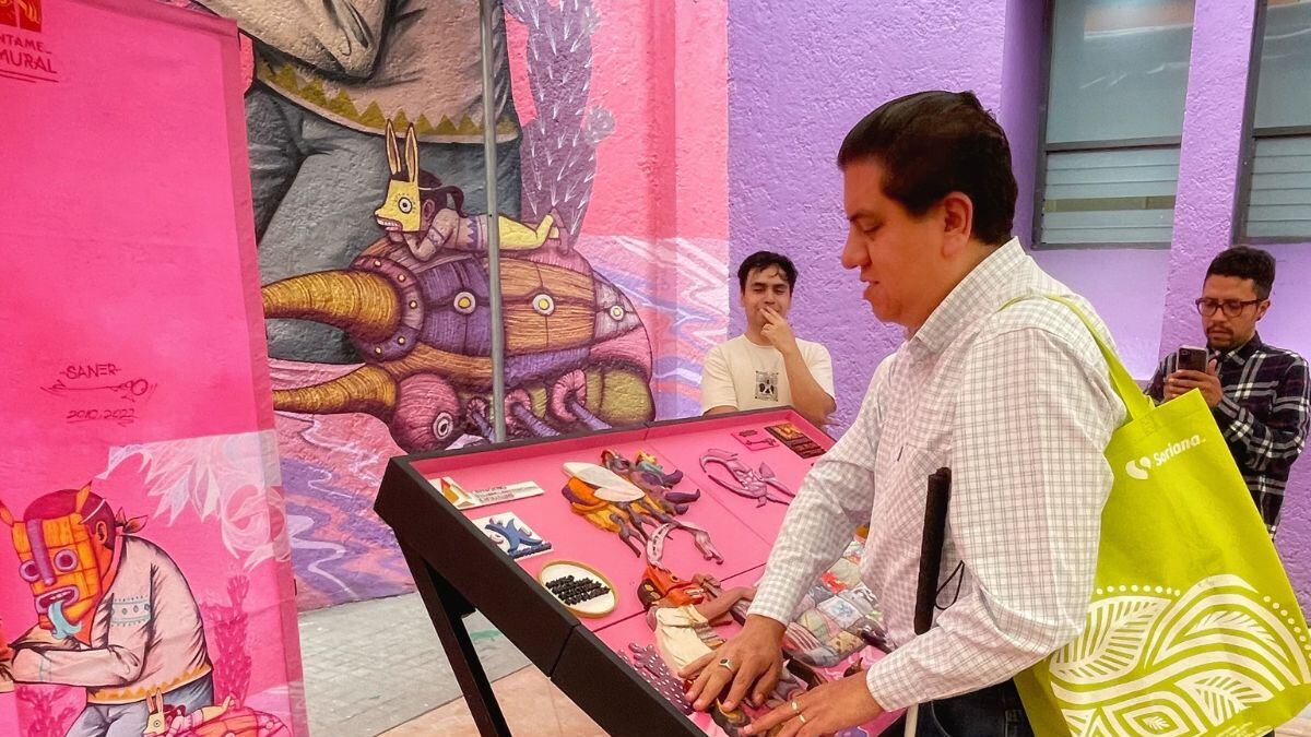 cuéntame-mural-ciegos-discapacidades-visual-arte-valtier-mejía-radio