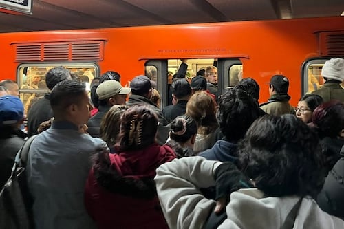 ¡Colapsa Línea 3 del Metro de la CDMX! Esta fue la causa de los desalojos y retrasos