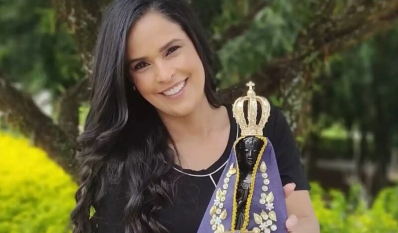 Elaine Santos