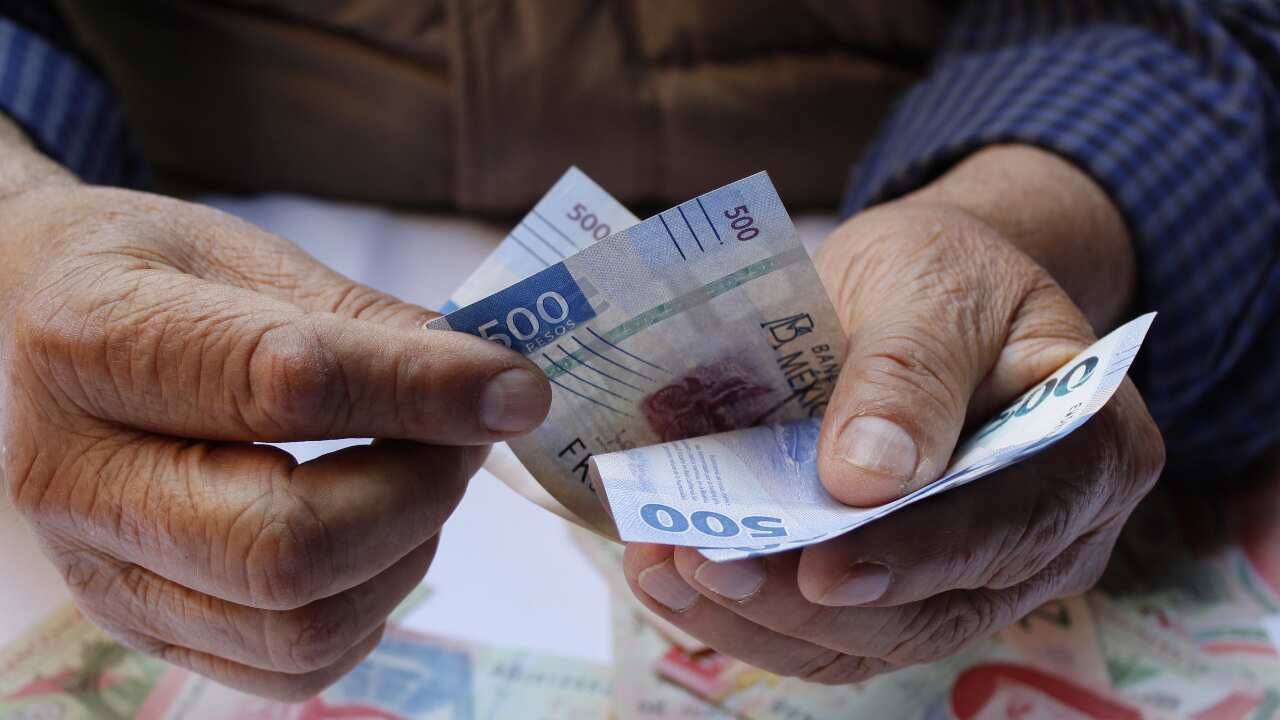 El 66% de las empresas respondió que aumentará el salario de sus trabajadores, pero no más de 6%; cifra que no compensa ni la inflación.