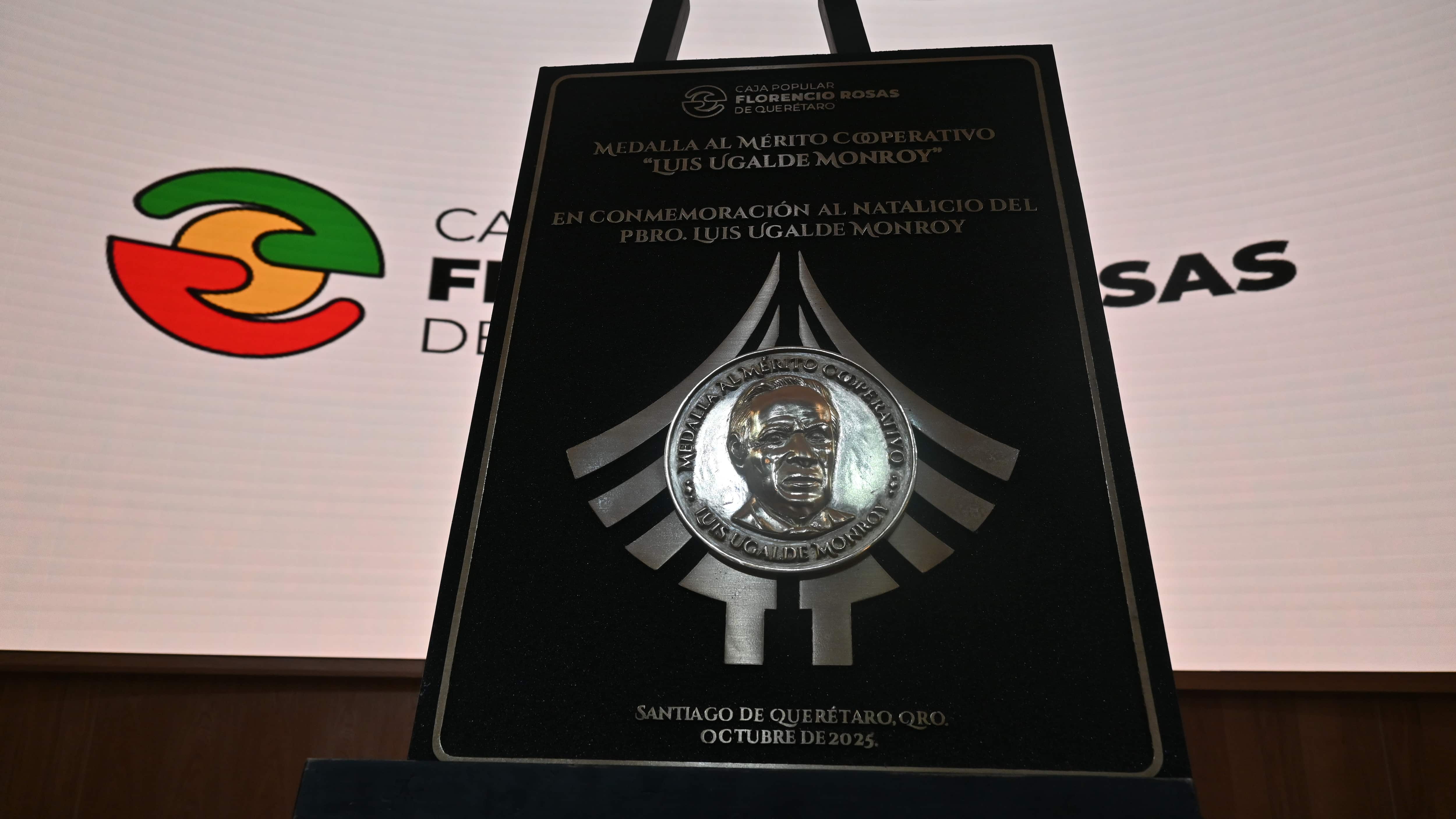 Cumbre Caja Popular Florencio Rosas