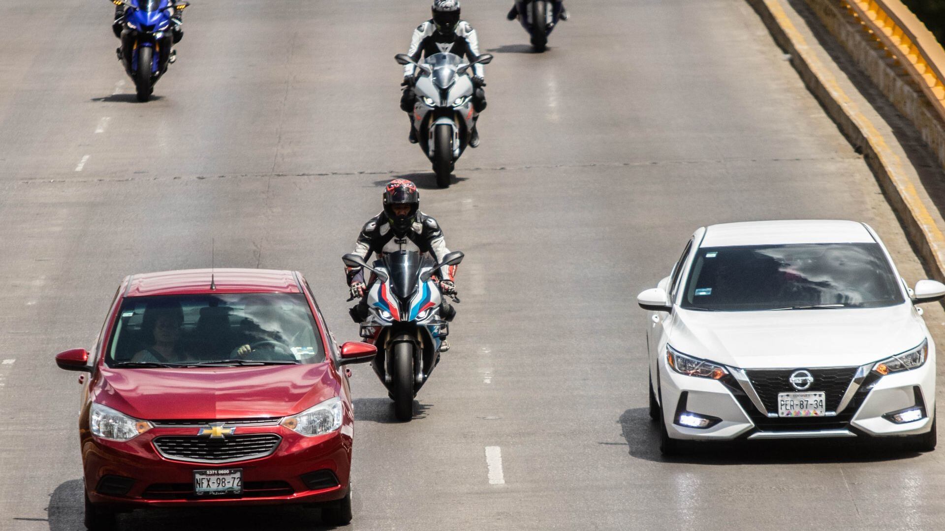 Hoy no Circula en CDMX y Edomex del lunes 9 de diciembre 2024