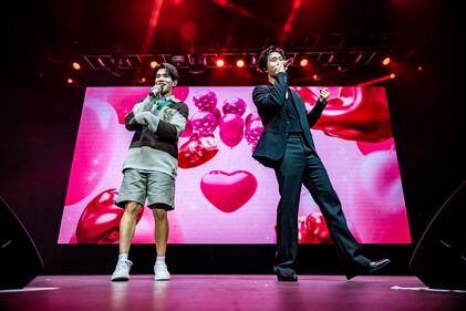 Los actores tailandeses Gemi Fourth se reunieron con sus fans mexicanos por primera vez el Teatro Metropolitan