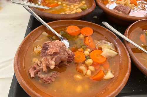 Alcalde de Corregidora respalda Paseo del Buey y fiestas tradicionales