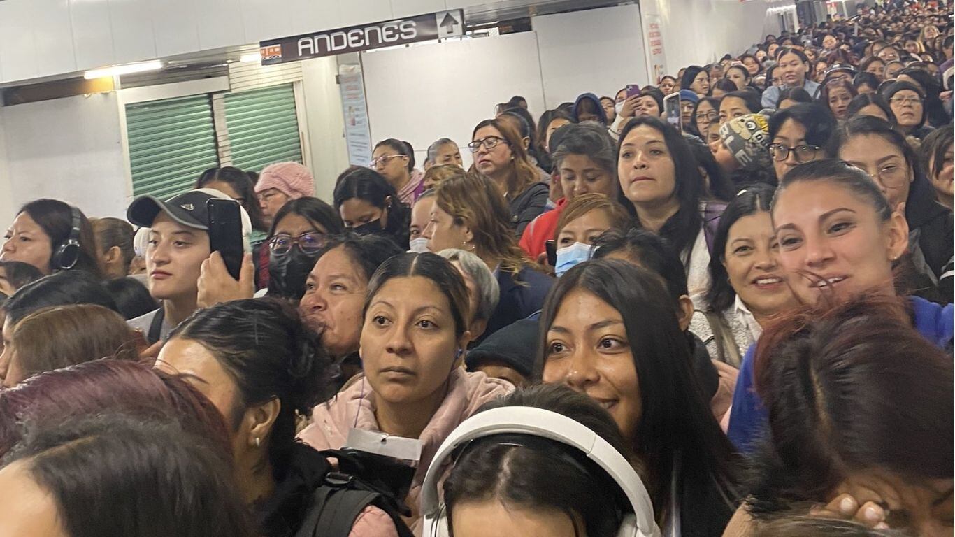 Saturación de pasajeros en Línea 9