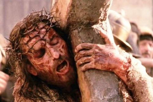 Los insólitos sucesos que le ocurrieron a Jim Caviezel, protagonista de ‘La Pasión de Cristo’, durante la grabación del filme