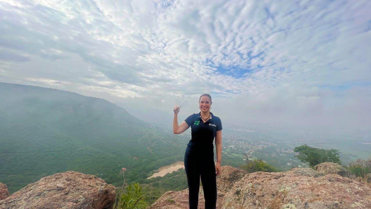 Ale Gutiérrez, alcaldesa de León, durante su visita a Colombia, donde fue reconocida por el Senado de ese país por su modelo de gobierno centrado en las personas.