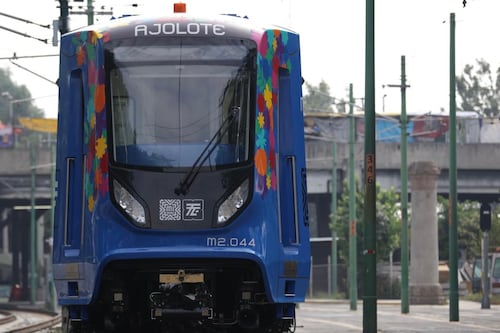 ¡Cierran el Tren Ligero! CNTE presiona y afecta la llegada al Estadio Ciudad de México