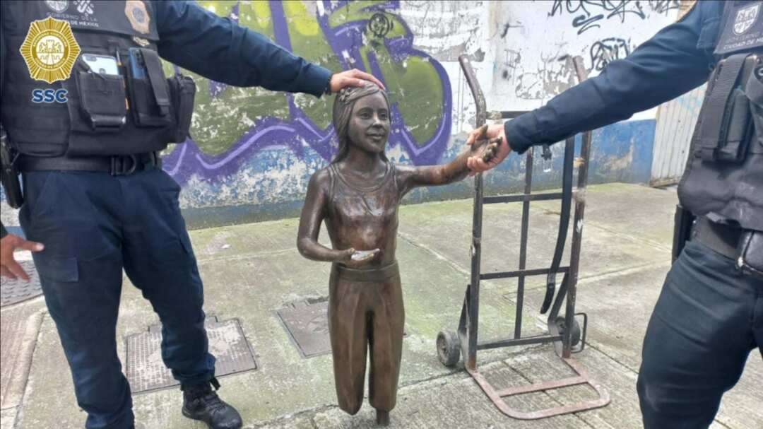 La pieza de bronce fue hurtada el pasado viernes.