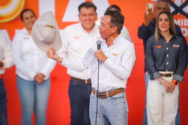 Lemus defiende educación, salud y campo jalisciense