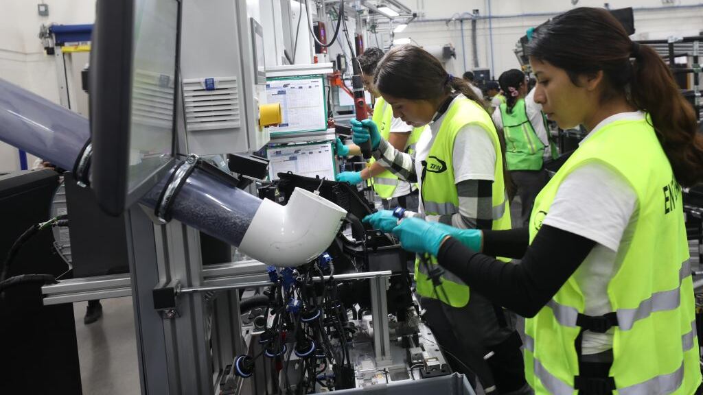 Con una inversión millonaria, abren una fase de us planta y empiezan la construcción de otra.