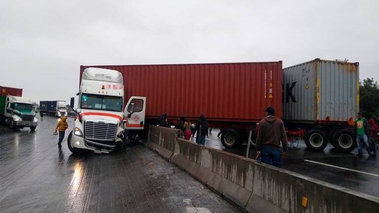 camión doble remolque