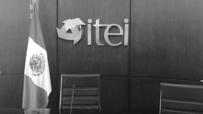 La oposición señala que al desaparecer el ITEI, la vigilancia del acceso a la información queda en manos de la Contraloría, que depende del Ejecutivo, lo que debilita la imparcialidad. ESPECIAL