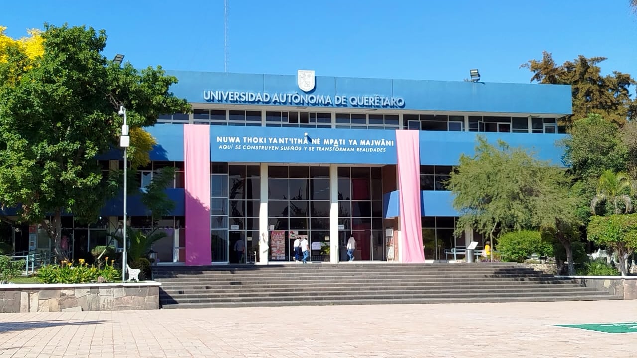 UAQ lanza campaña de prevención y concientización del cáncer de mama.