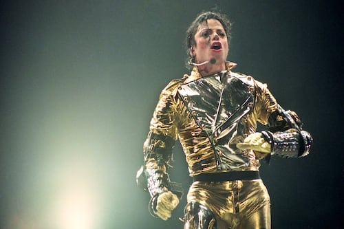 Presentan nueva demanda contra Michael Jackson por abuso sexual