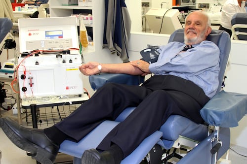 Fallece el ‘hombre del brazo de oro”, cuyo plasma salvó la vida de dos millones de bebés