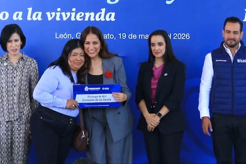 Entrega Libia Dennise apoyos de hasta 100 mil pesos para vivienda y refuerza comités vecinales en Guanajuato