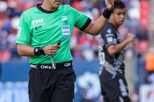 Liga MX da a conocer los árbitros designados para las semifinales del Apertura 2025