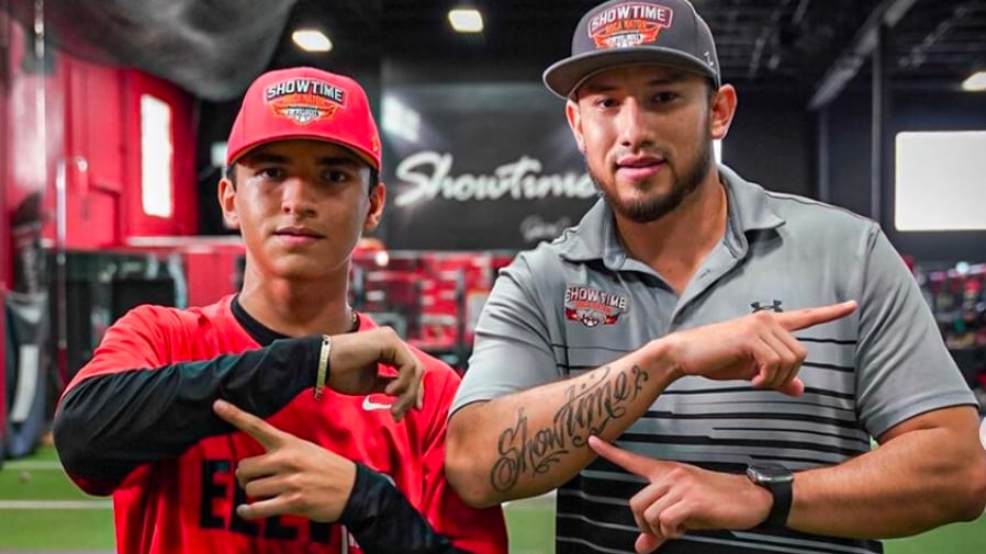 Ezequiel Rivera firmó con los Dodgers.