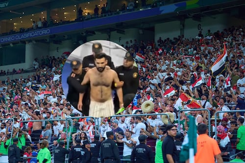 ¡Euforia por la calificación! Detienen a aficionado de Irak en el Estadio Monterrey