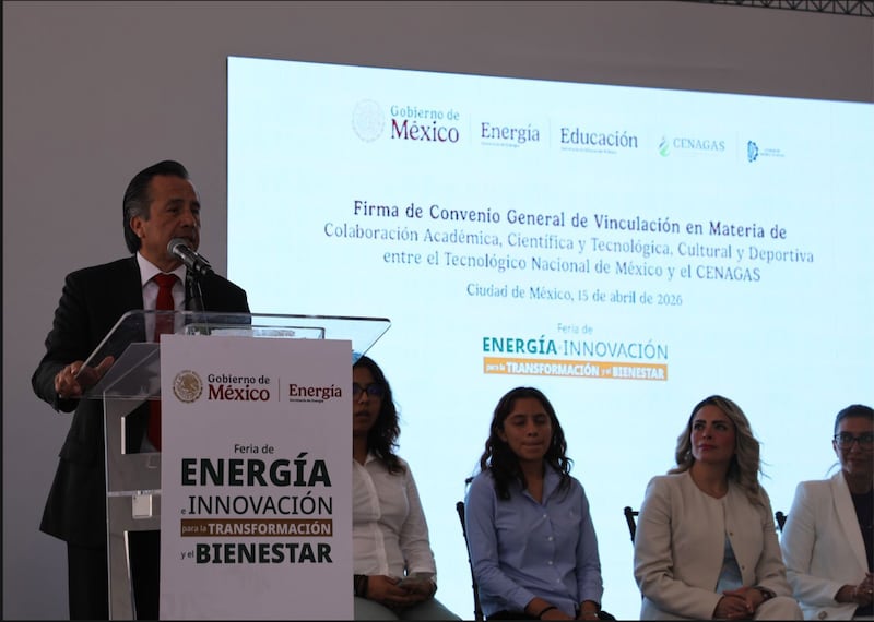 el Director General del Centro Nacional de Control del Gas Natural (CENAGAS), Cuitláhuac García Jiménez,