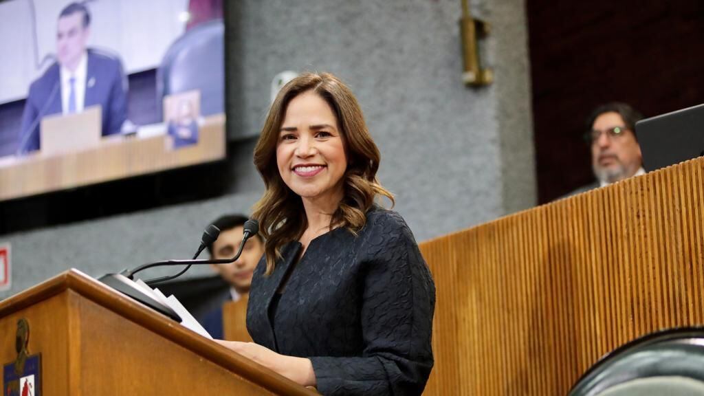 Álvarez explicó que el exhorto busca fortalecer la estrategia de seguridad, tanto para los planteles como para el alumnado, docentes y padres de familia.