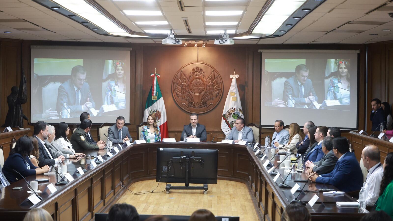 Este espacio fue diseñado para orientar y canalizar a personas migrantes, nacionales y extranjeras.