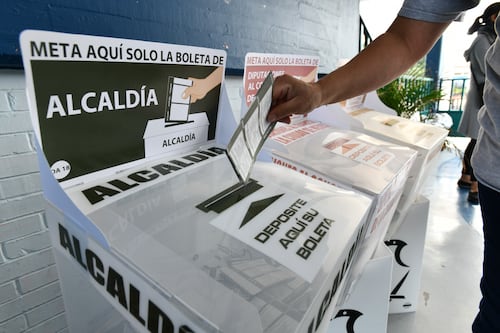 Van por la reelección: al menos 75 alcaldes buscan mantenerse en el cargo rumbo a 2027