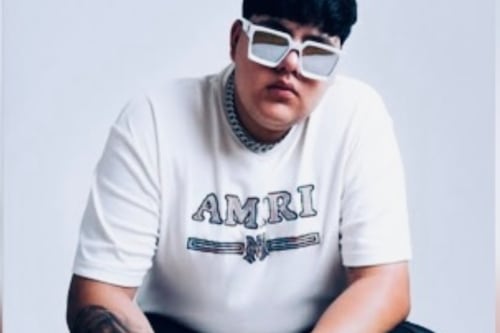Asesinan a famoso cantante urbano en ataque armado en Culiacán
