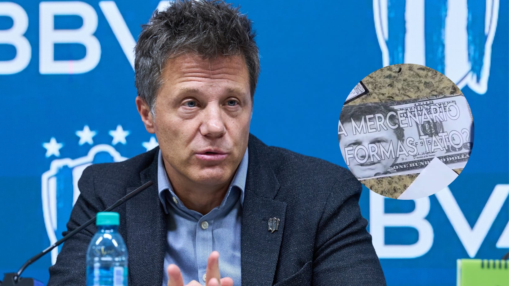 Aficionados de Rayados protestaron contra el Tato Noriega.