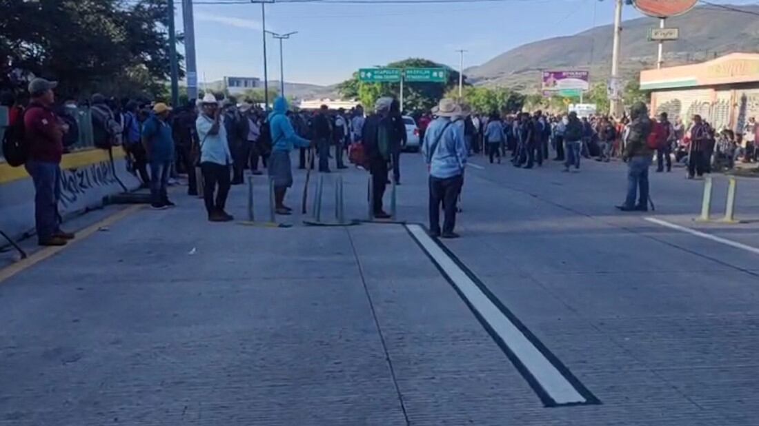 Permanece cerrada en ambos sentidos la mañana de este martes. (Especial)