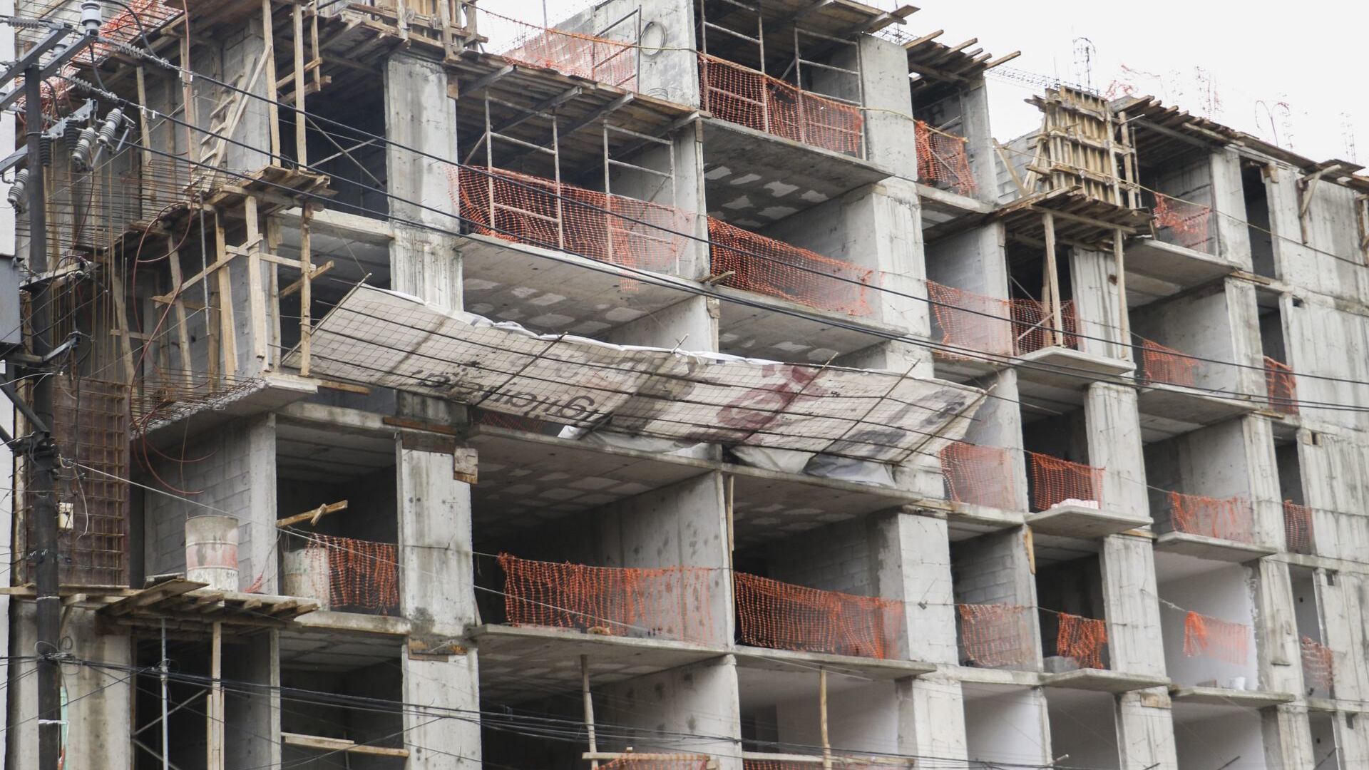 Cártel inmobiliario: catean departamentos relacionados con exfuncionarios