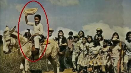 Así luce ahora el niño que cantó el villancico “Mi burrito sabanero” hace 45 años y que tuvo una oferta en “Menudo”
