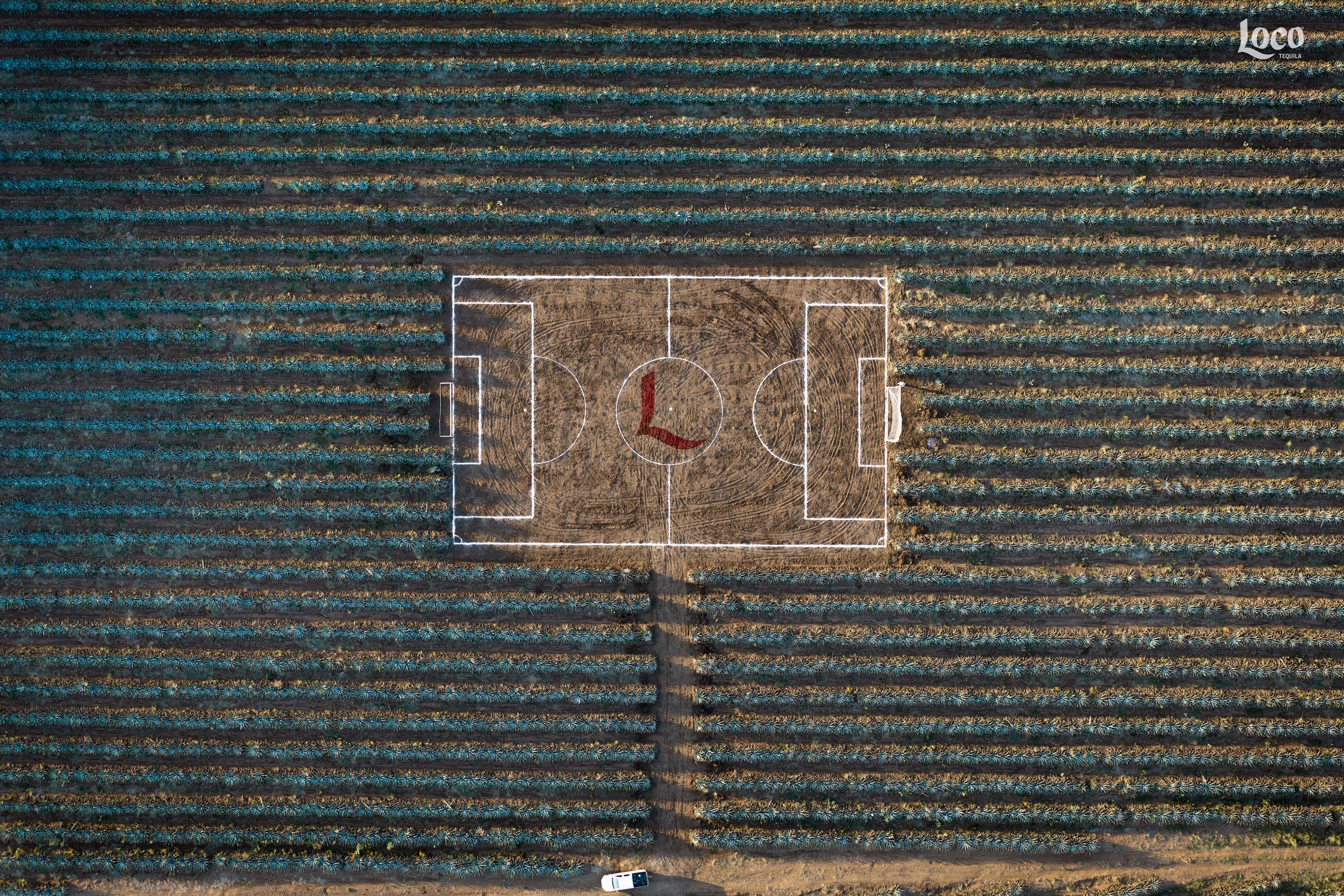 El fotógrafo Santiago Arau revela la identidad de México a través de sus canchas