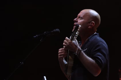 El músico peruano volvió a demostrar su talento arriba del escenario del Pepsi Center WTC, deleitando a sus fanáticos con los temas que han marcado su carrera.