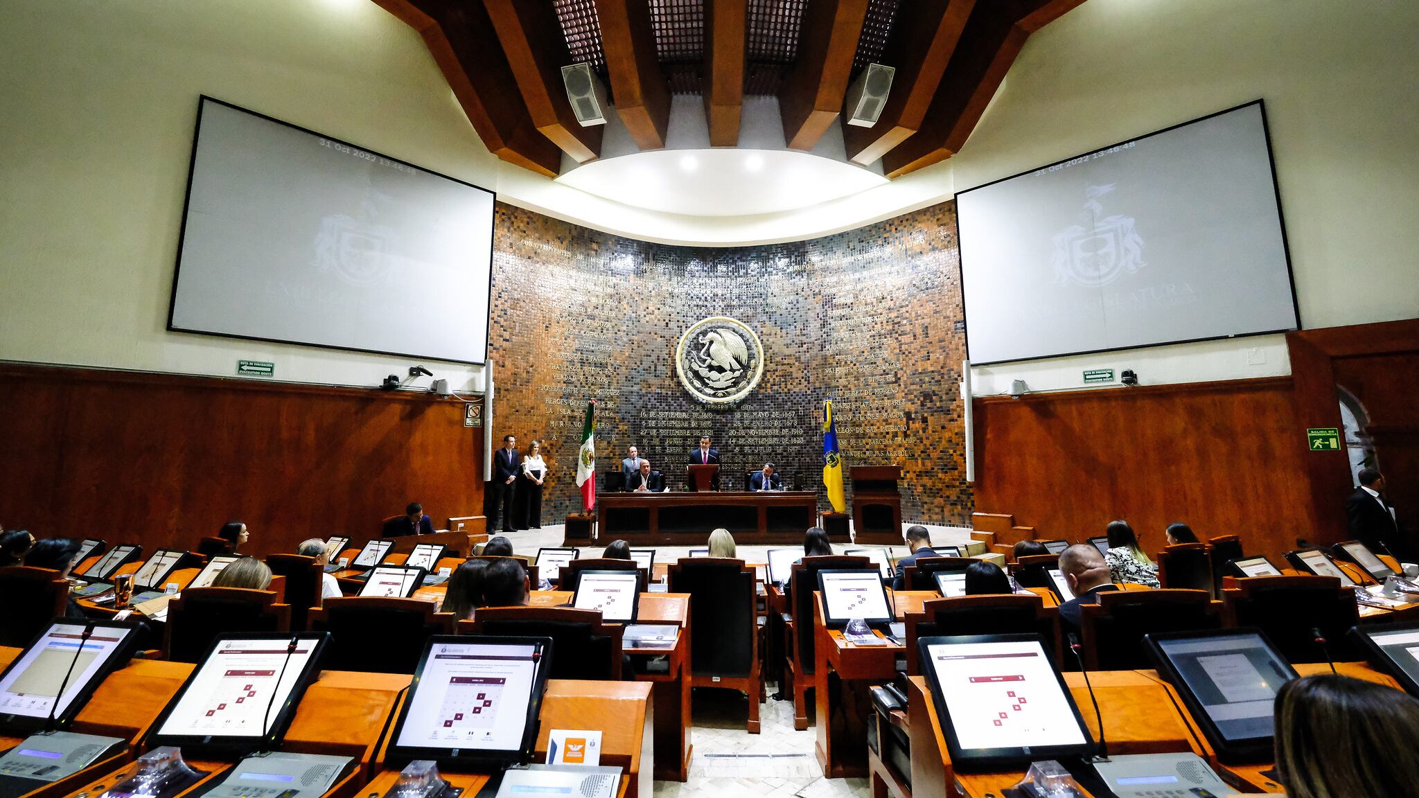 La LXIII Legislatura realizó 83 sesiones de pleno y se presentaron mil 700 iniciativas.